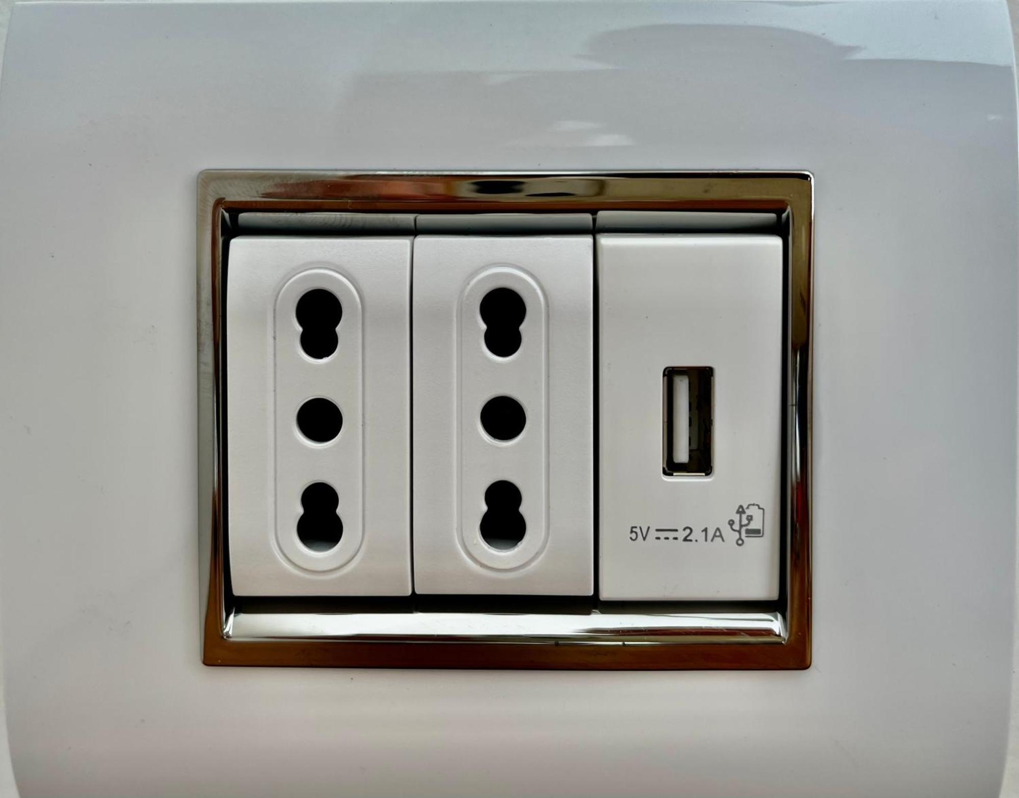 Kalbia Or Renovated, Functional, Intimate And *