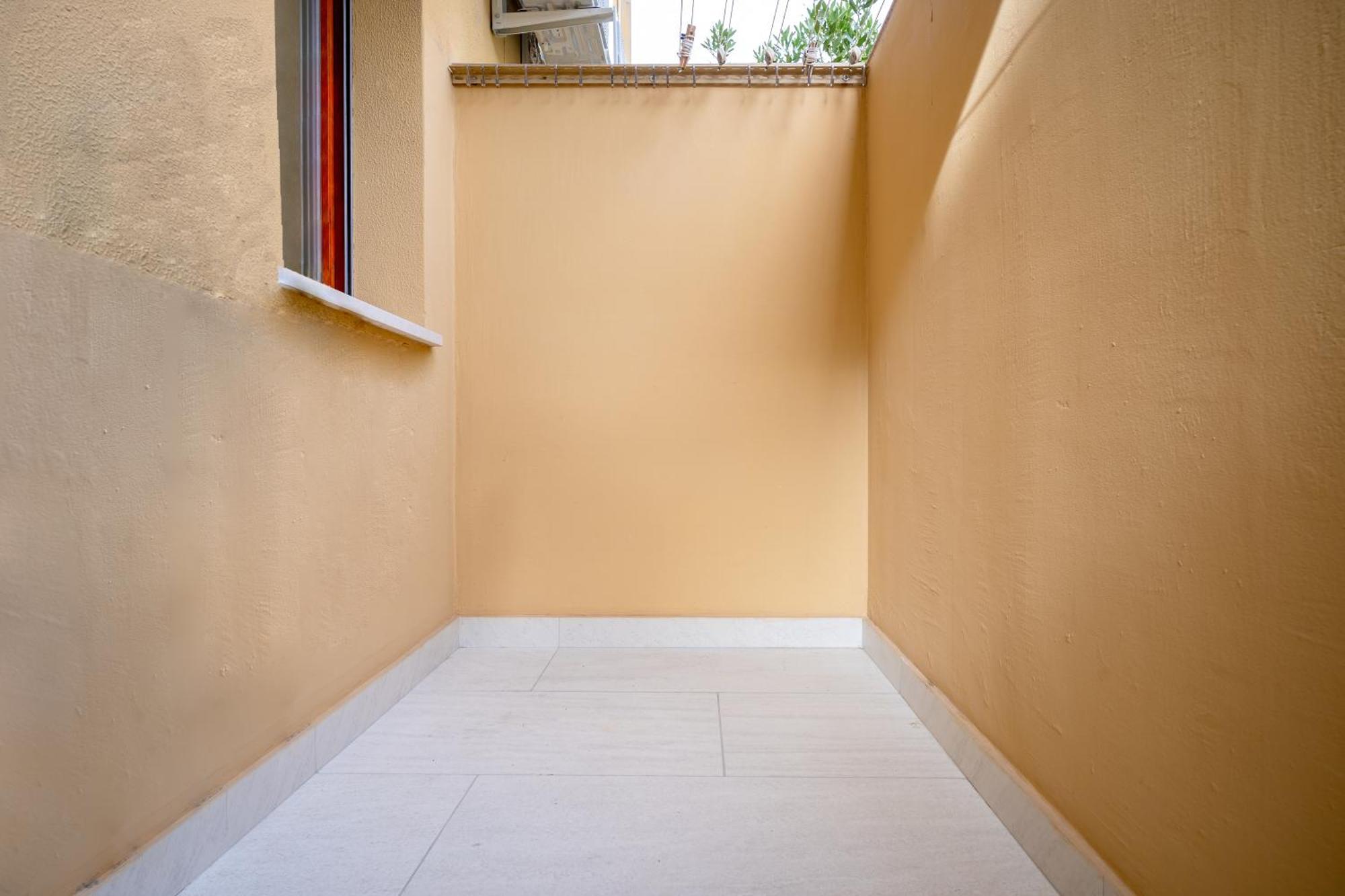 Kalbia Or Renovated, Functional, Intimate And *