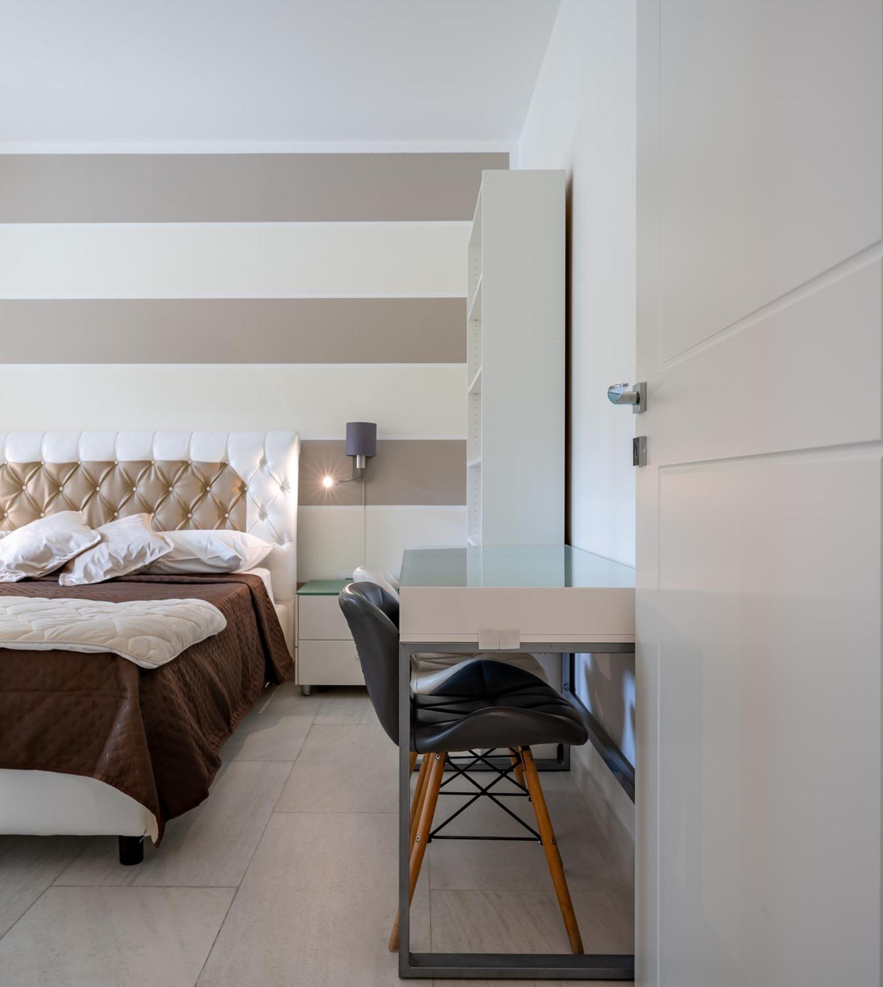 Kalbia Or Renovated, Functional, Intimate And *