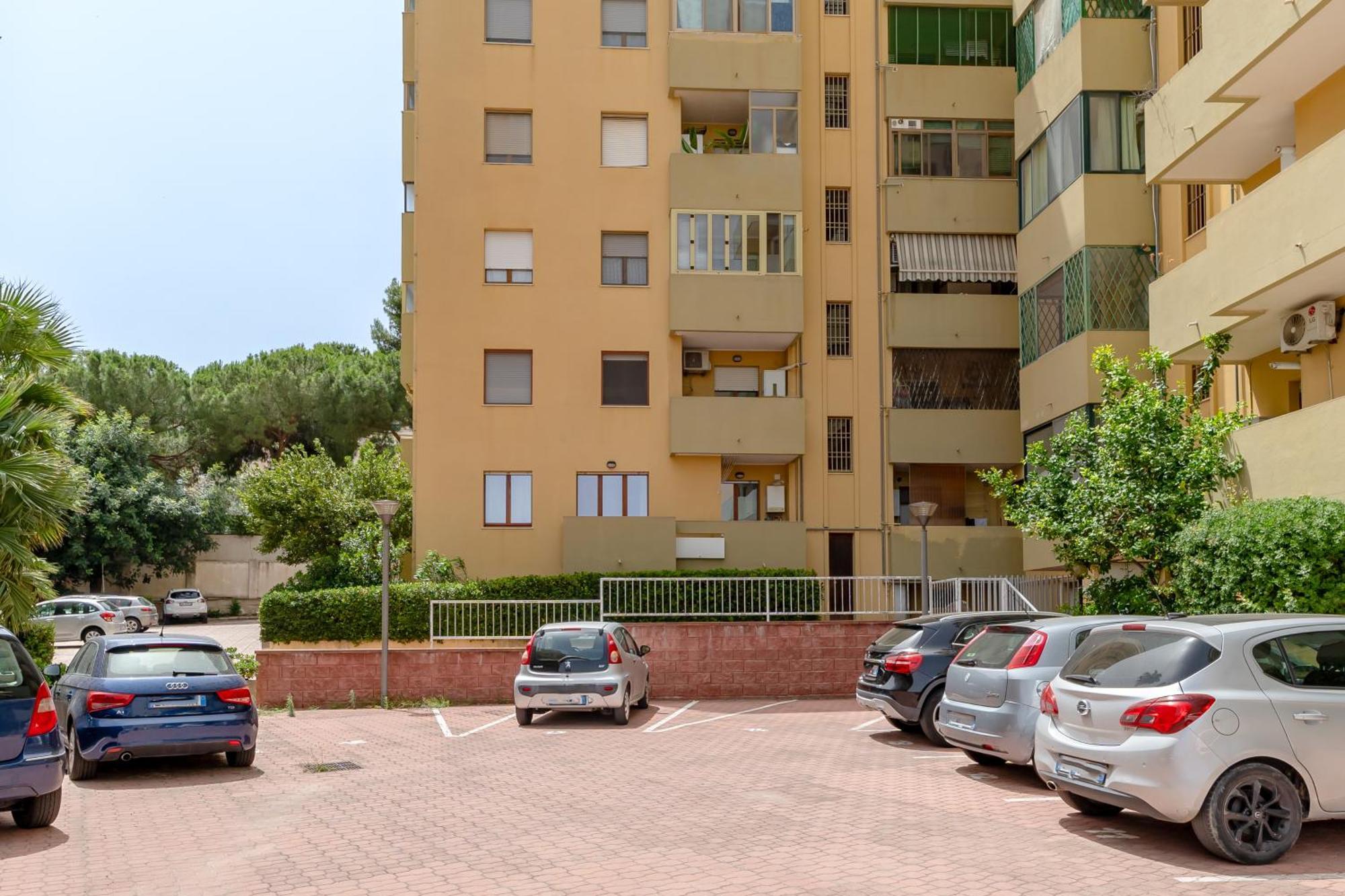 Apartamento Kalbia Or Renovated, Functional, Intimate And Cagliari